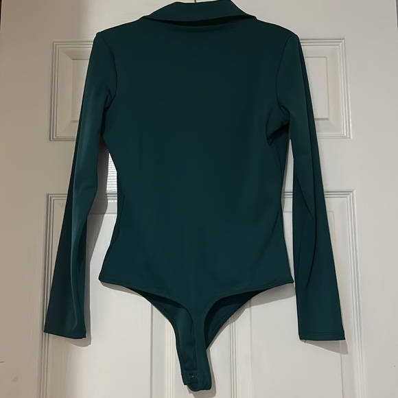 Express Deep Teal Green V-Neck Bodysuit - Picture 5 of 5